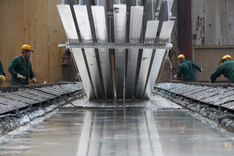 acciaio in vasca zincatura a caldo